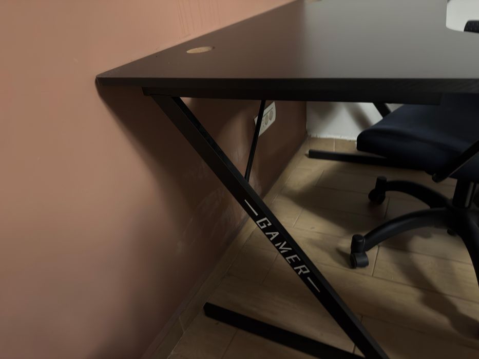 Set Birou Gaming (cadru metalic Z) + Scaun ergonomic cu plasă