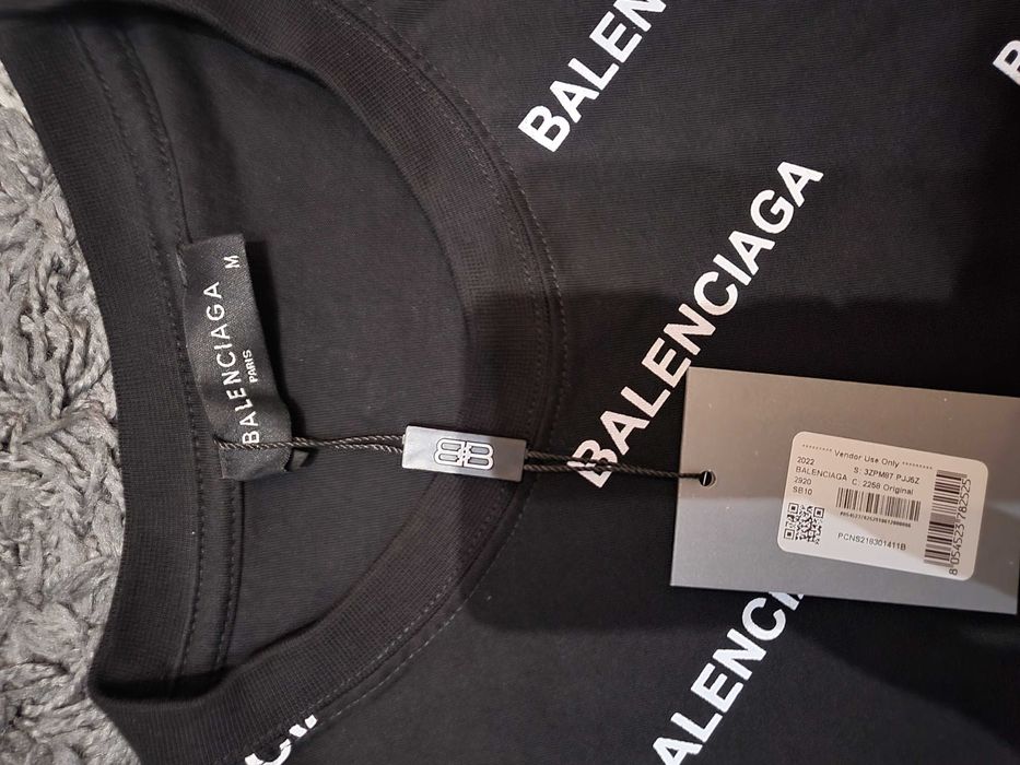 Balenciagа нова размер М