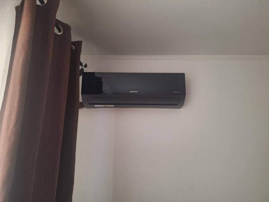 Apartament 3 camere semidecomandat