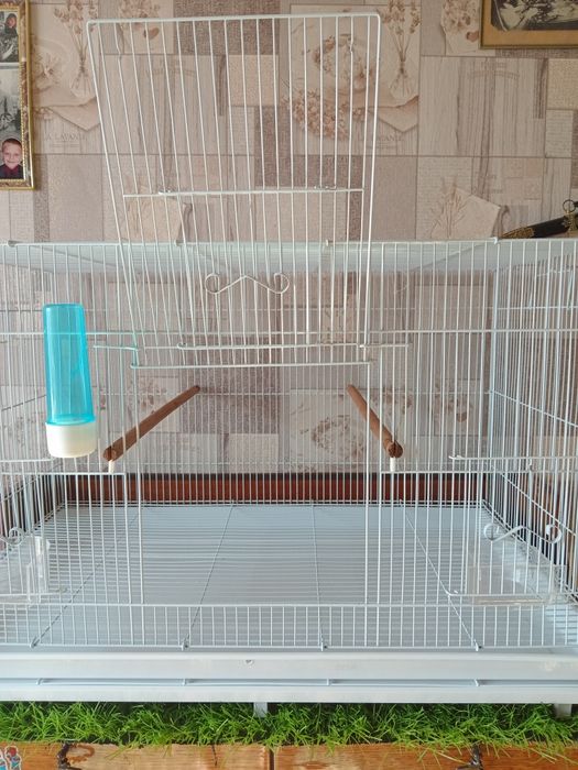 Клетка для птиц.