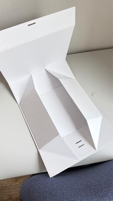 Коробка подарочная на магните