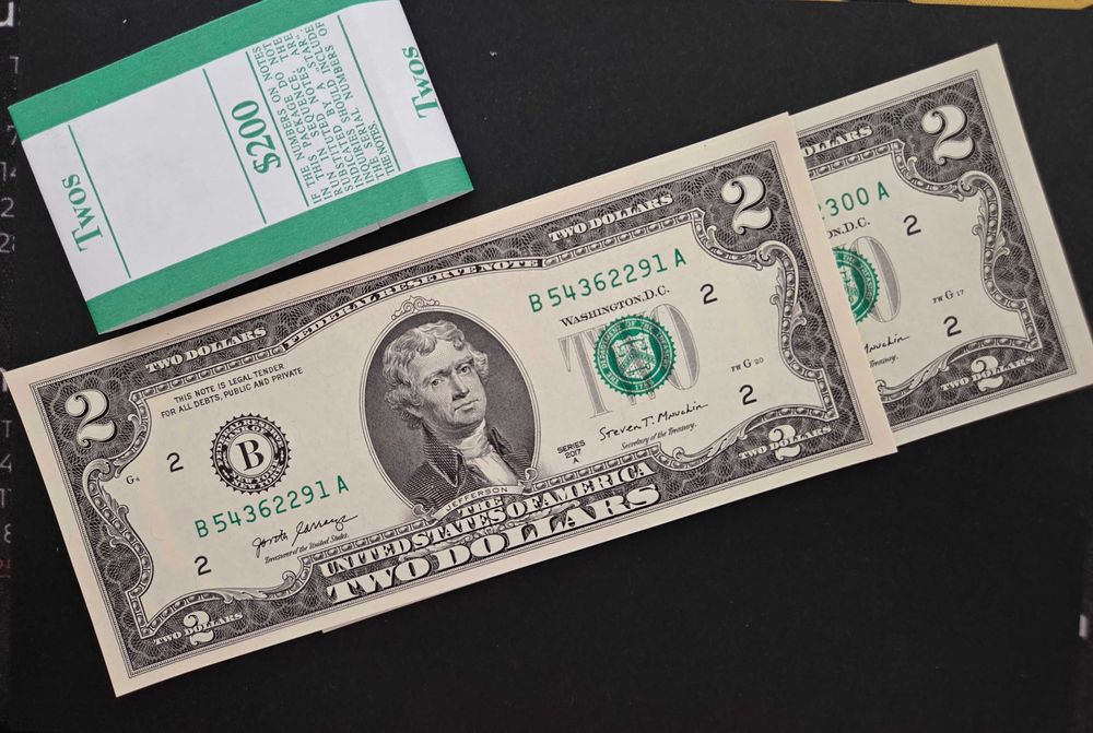 Vând bancnote de 2 Dolari USD 2017 A în stare impecabilă