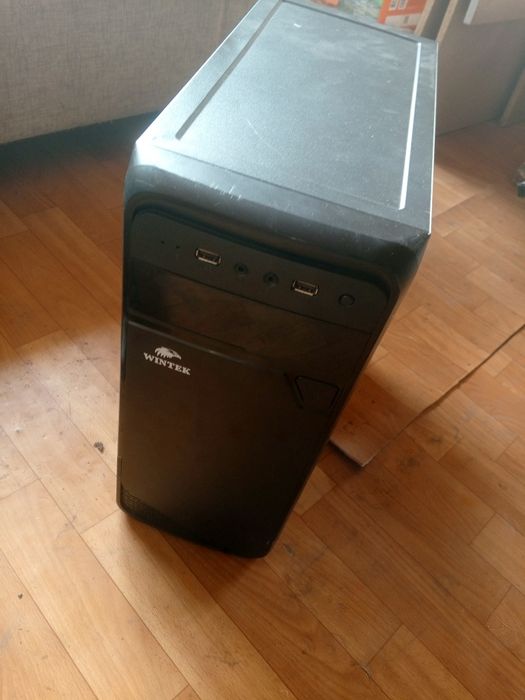 Продам ПК с подсветкой торг есть