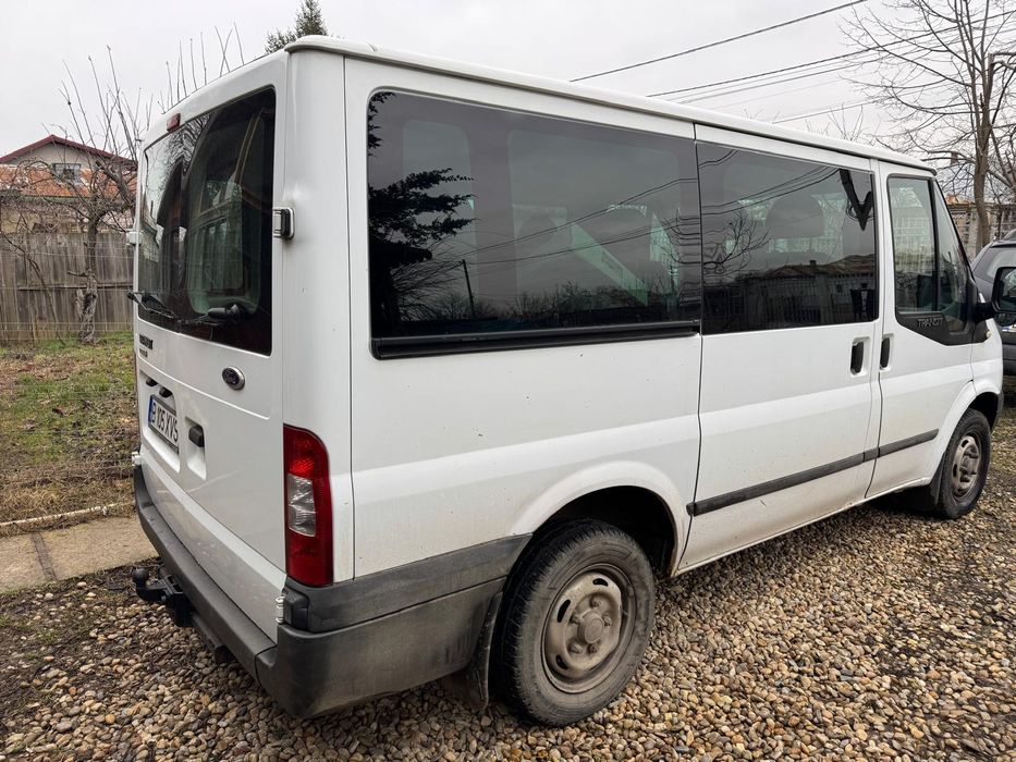 Ford Transit 8+1