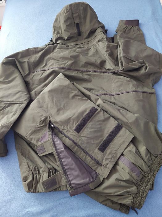 Ловно рибарски комплект дрехи Pelzer