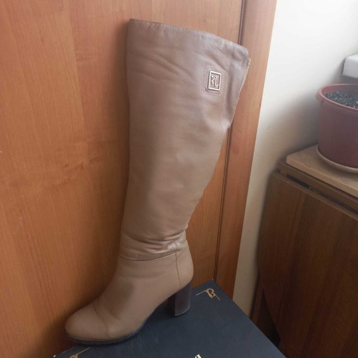 Продам  зимние сапоги