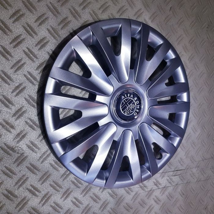 capace roti alfa romeo r16  la set de 4 buc,capace janata aliaj