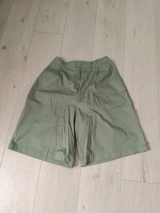 Брюки, кофты, футболки, шорты         .