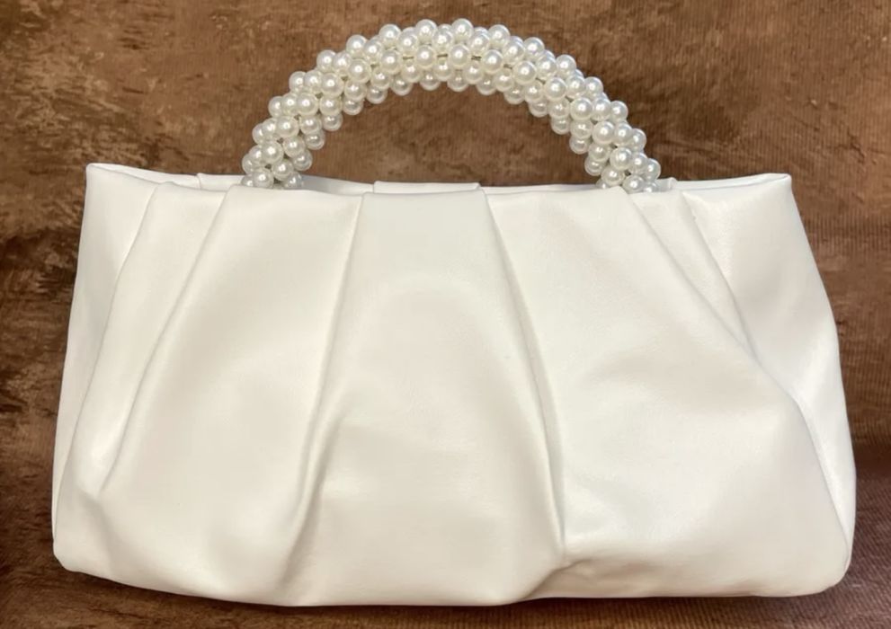 Свадебное платье с фатой. 48 размер