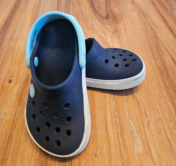 Отворени обувки, сандали crocs за момче, сини. Размер 24-25. Дължина на стелката 15 см.