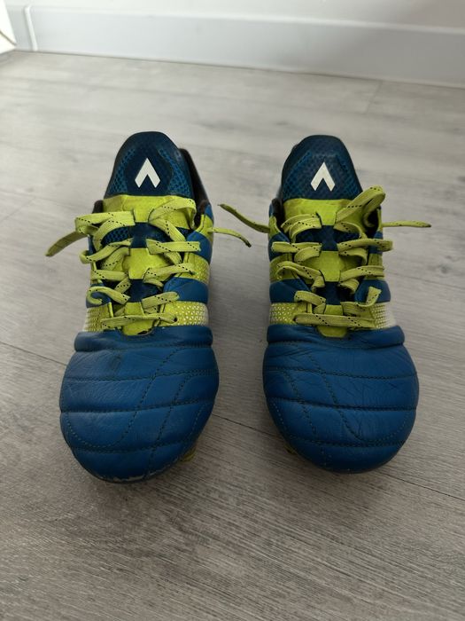 Бутсы Adidas оригинал 40р