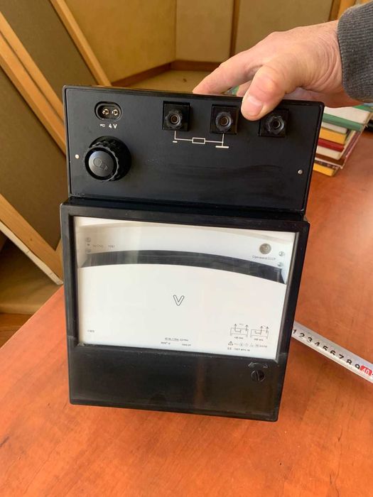 Измервателни уреди галванометър ампермер волтмер и др.