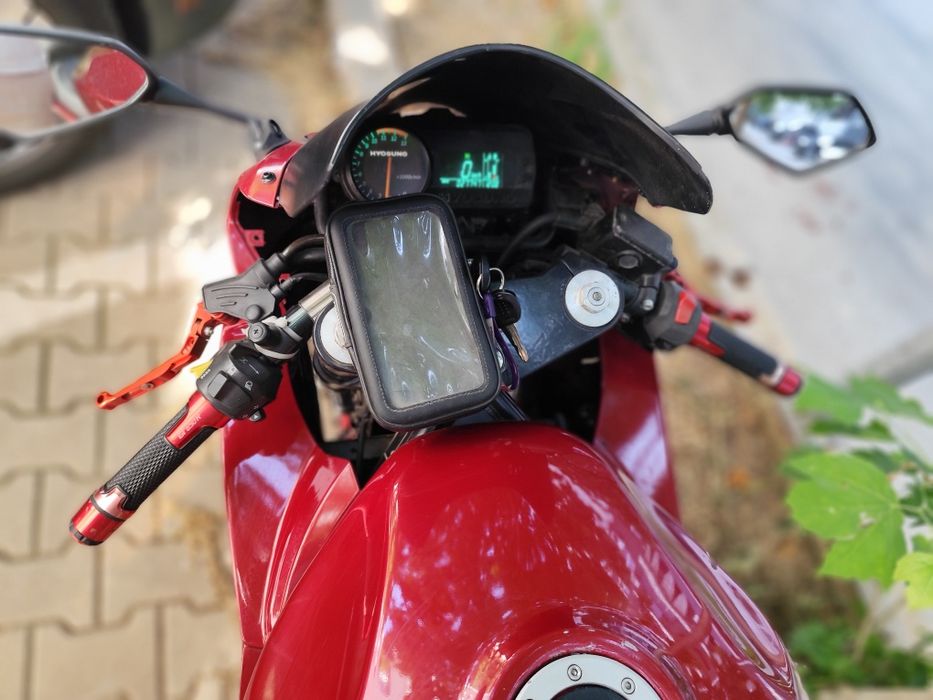 Vând  Hyosung GT 650 R sau schimb cu ATV sau Logan 1.5 model 2007