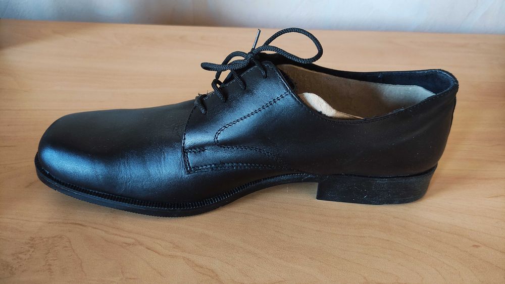 Мъжки  обувки  номер 45