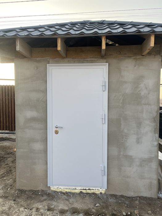 Двери входные металлические