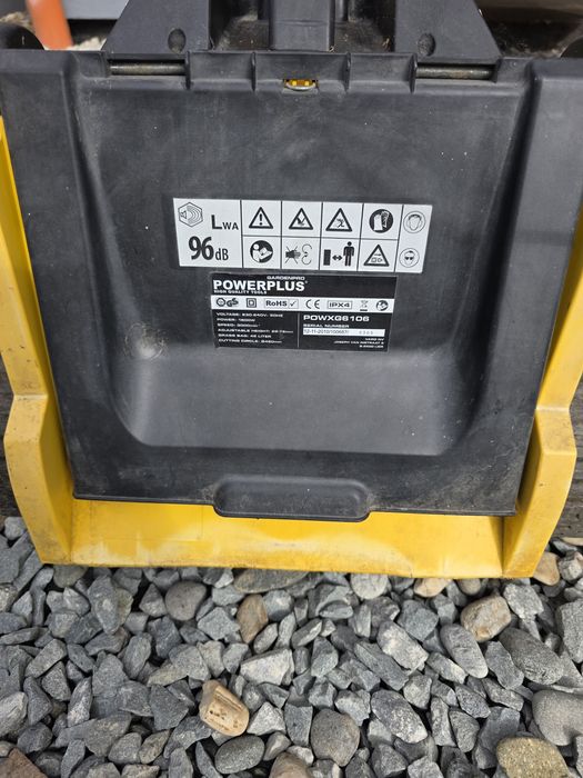 Masina de tuns gazon electrica