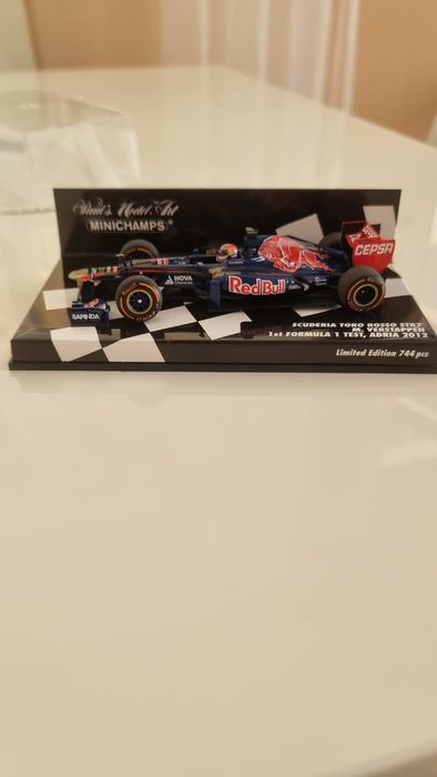 Toro rosso str7 Max Verstappen adria first F1 practise minichamps