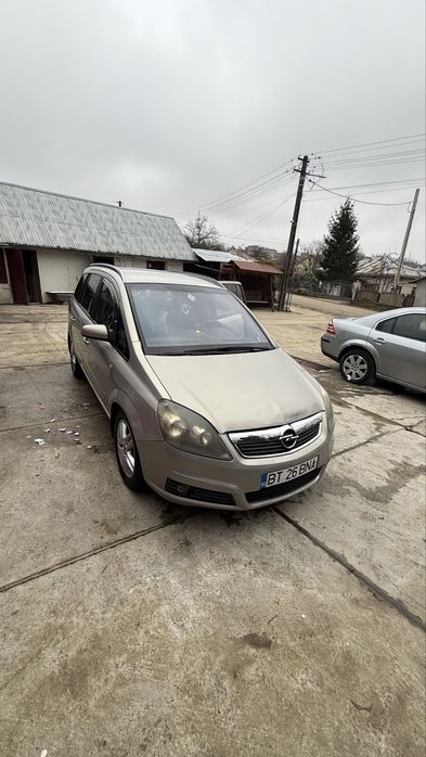 Vand masina  opel zafira 1,9 CTDI de familie
