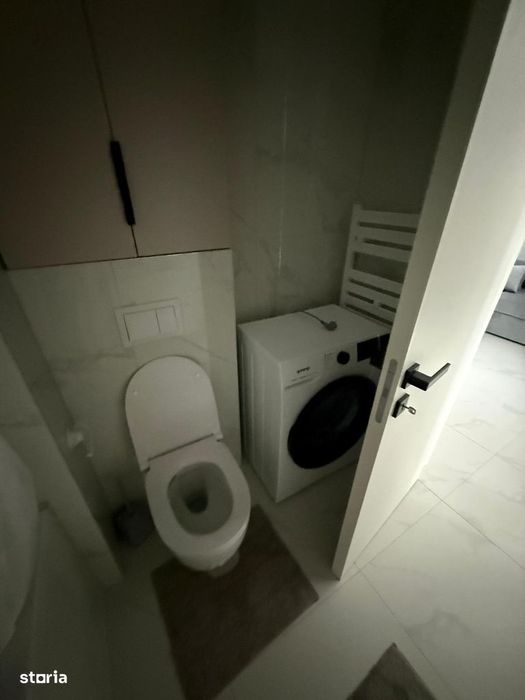 Intrare Obcini - Microapartament cu 2 camere semidecomandate.