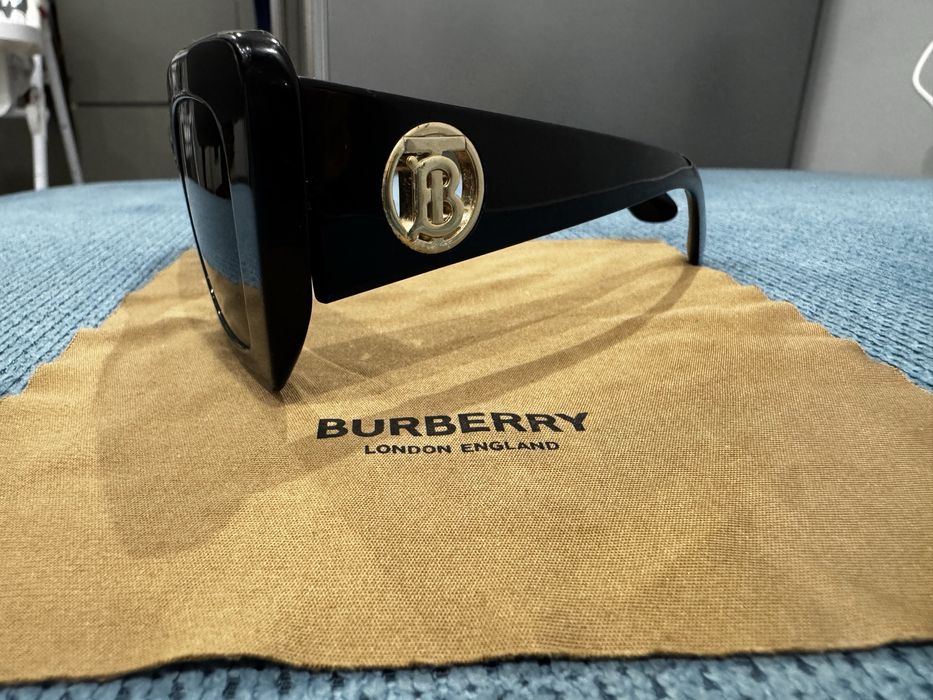 Слънчеви очила Burberry