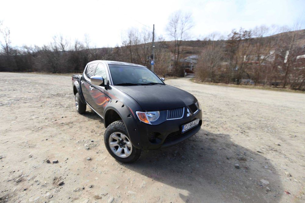 De vanzare Mitsubishi L2OO
