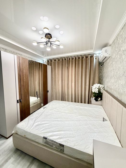 Sergeli 7   2 xona 317 Maktab oldida