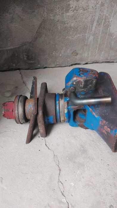 Фаркоп в хорошем состоянии.