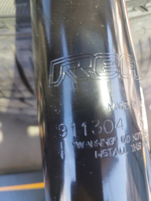 Чисто нови задни амортисьори за Додж Дуранго,джийп Гранд чероки