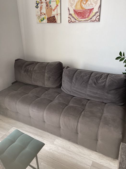 Продам диван с подушками