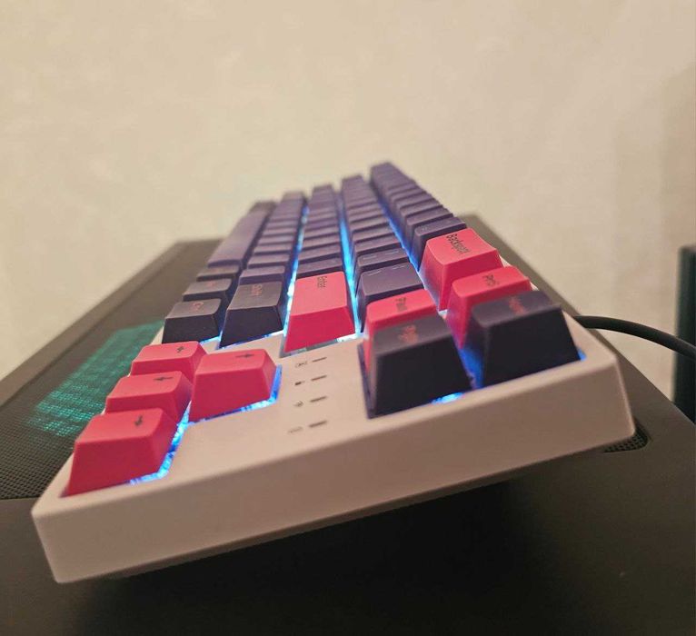 Rk royal kludge rk68 plus