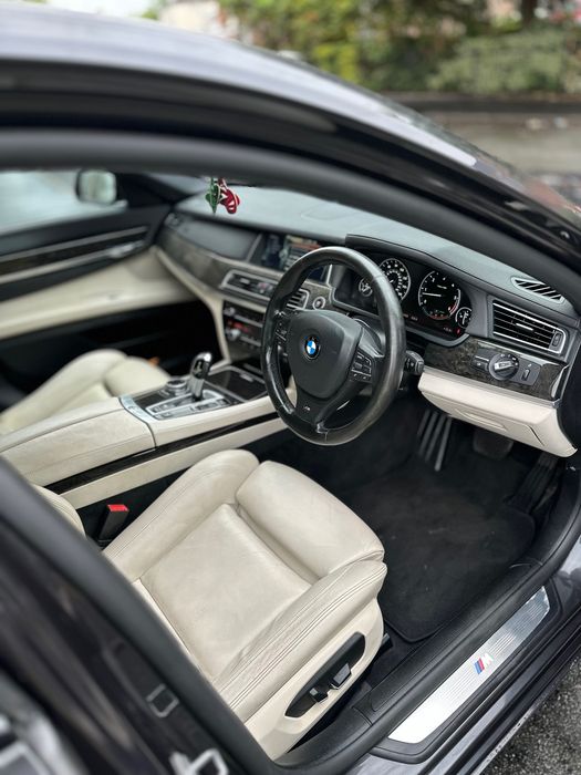 BMW 730d F01 M Sport 2013 3.0 Diesel