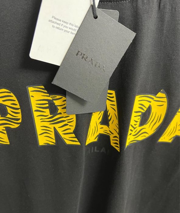 Tricou PRADA super calitate
