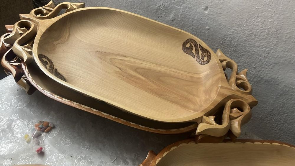 Астаулар , бас табақтар , орешница