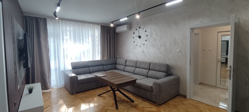 Дава се под наем Тристаен апартамент в Казанлък - 82 кв.м за 398.82 € - Снимка #15