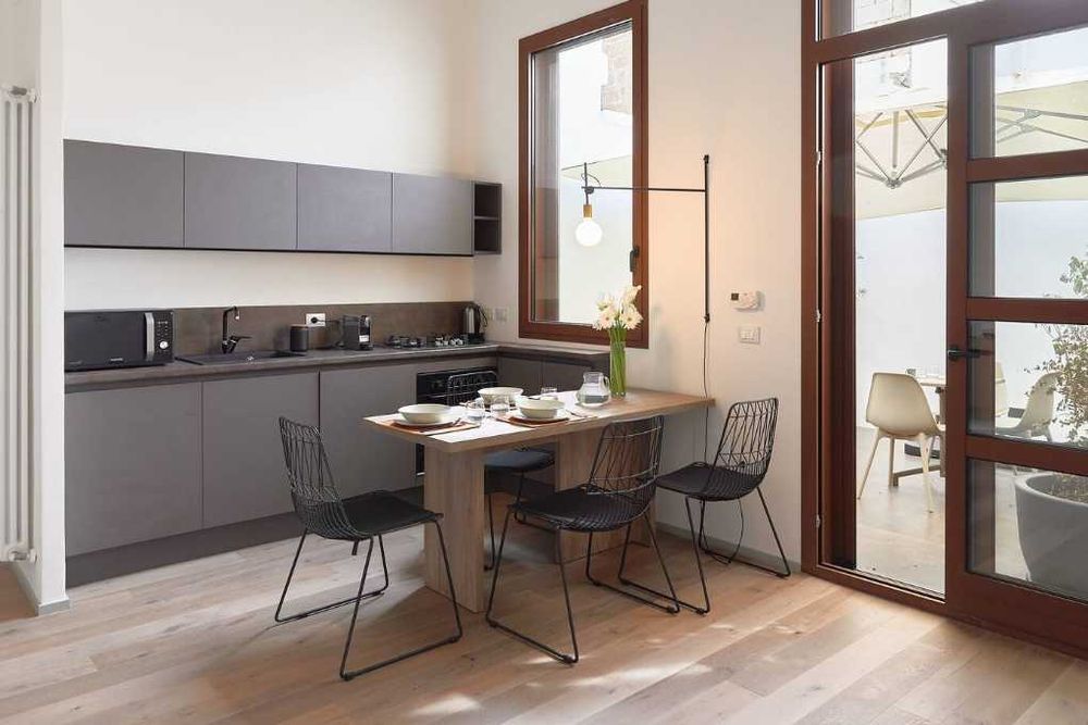 Дава се под наем Двустаен апартамент в Пловдив, Младежки Хълм - 52 кв.м за 346.8 € - Снимка #2