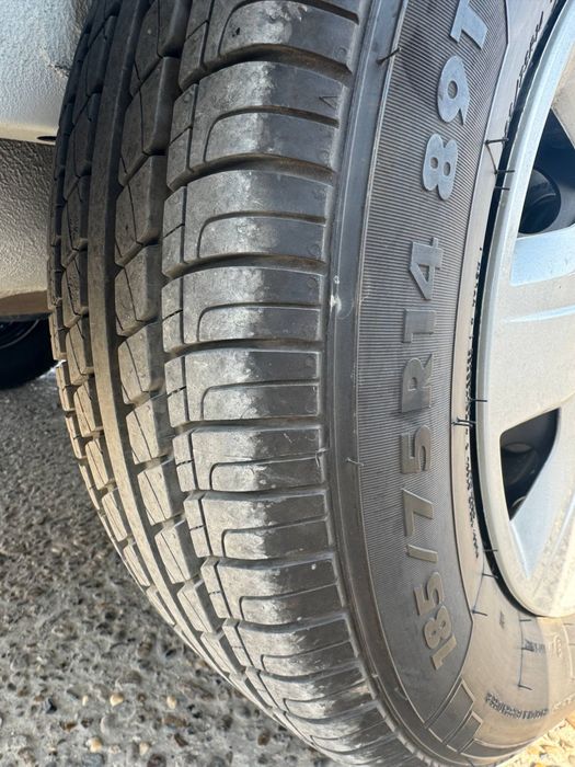 Срочно продается новый машина