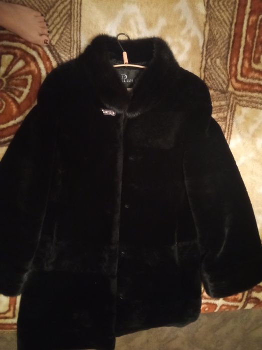 Женская шуба мутон