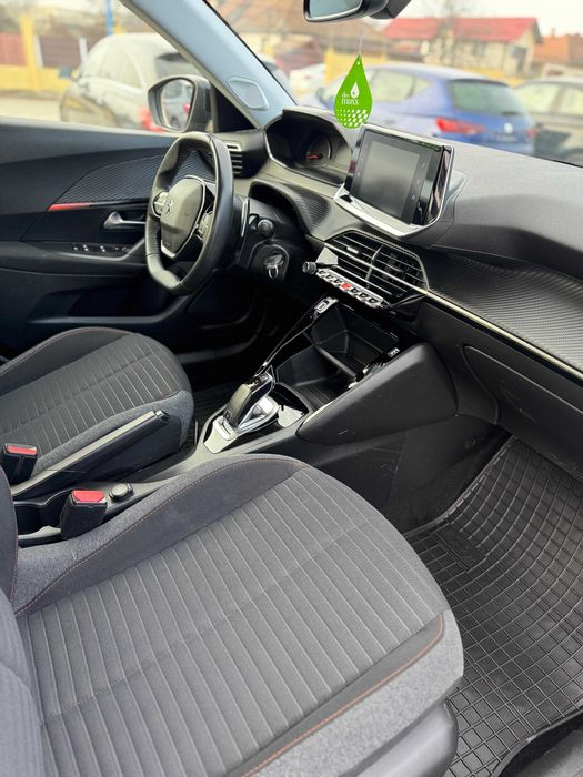 Peugeot 2008 1.2 Pure Tech Active Business