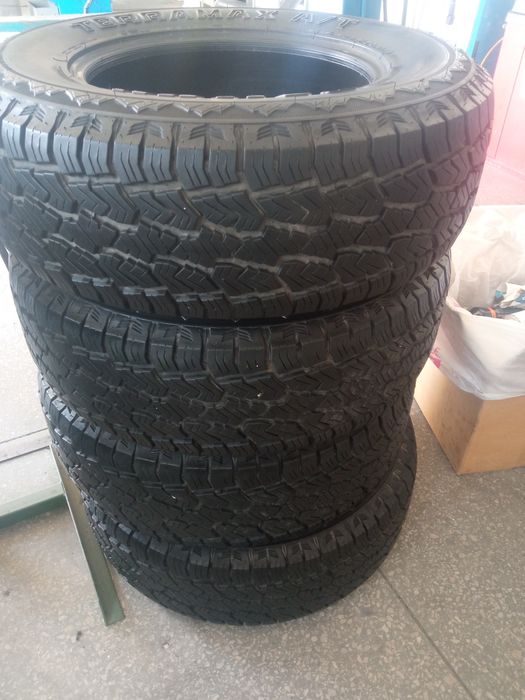 Продам шины комплект