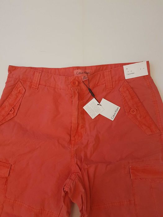 Pantalon scurt baiat Calvin Klein masura 32
