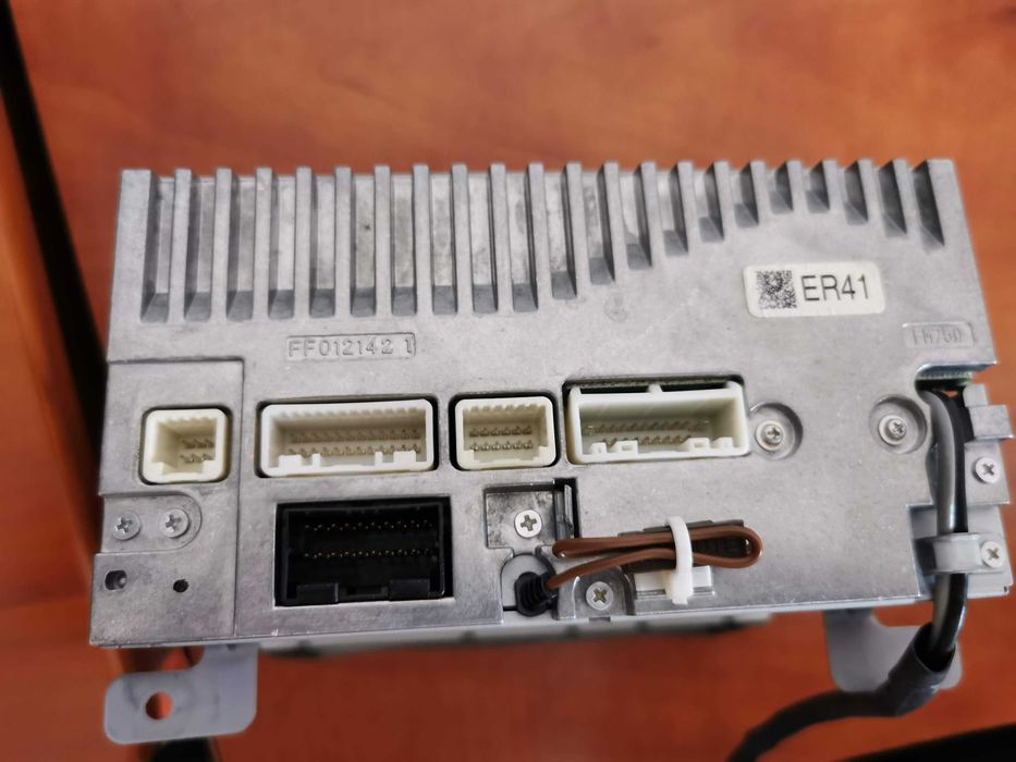 CD/MP3 player cu magazie 6 CD-uri, Subaru Outback/Legacy 2009-2012