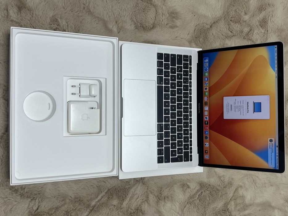 Macbook Pro 2017 impecabil