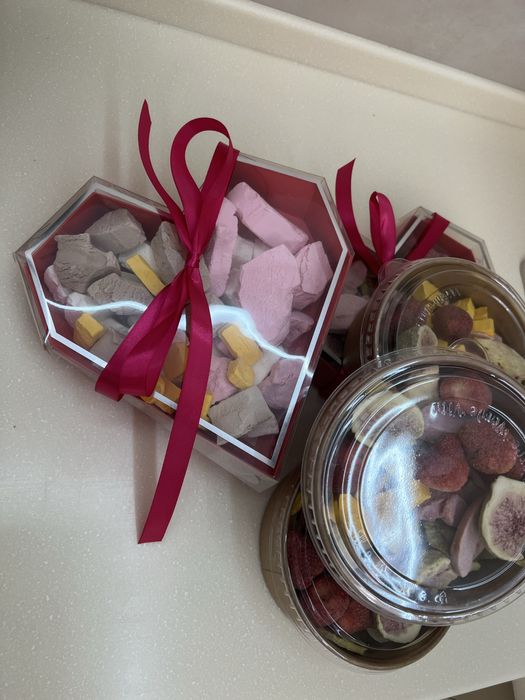 Сублимированные фрукты и мороженое