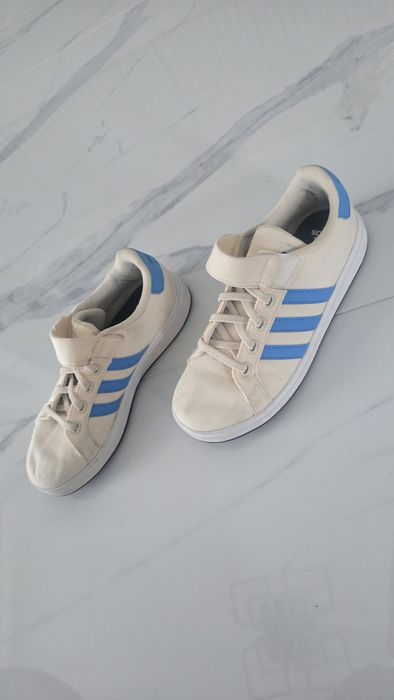 Adidas marimea 35