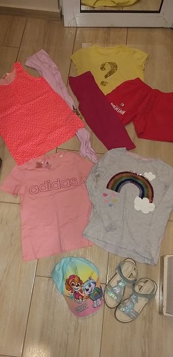 Голям лот дрехи само за 4 евро