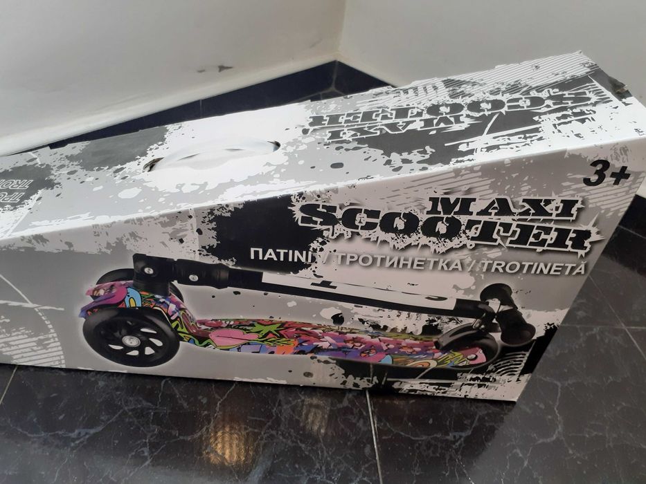 Тротинетка цветна