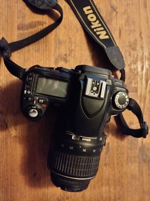 Cameră foto DSLR Nikon D40