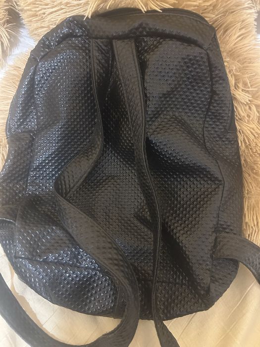 Черна раница с 2 джоба