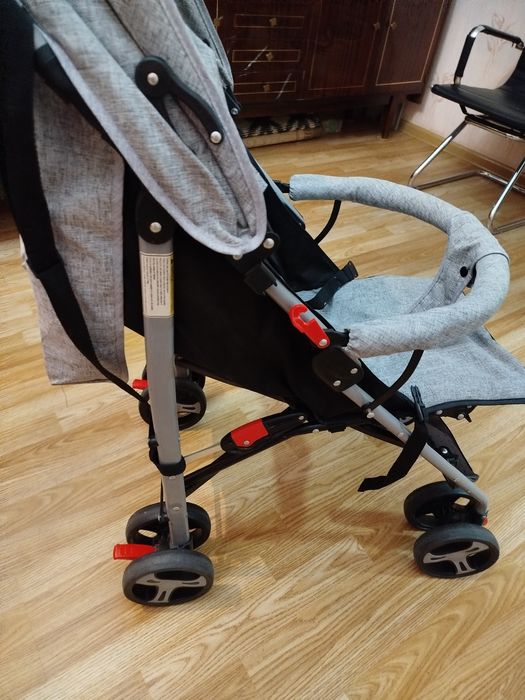 Продам коляску БУ