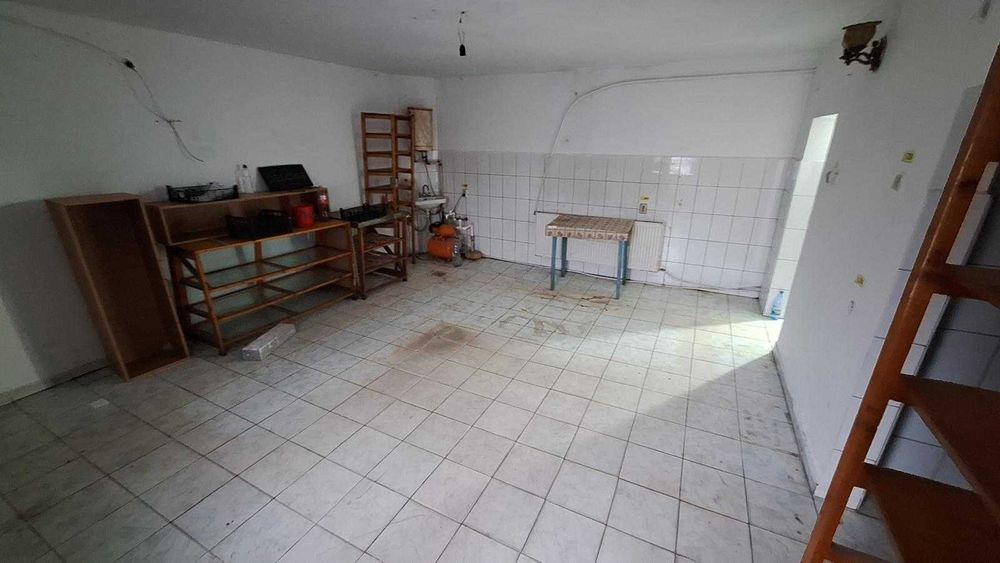 Spațiu comercial flexibil (64 mp + depozit) – Plosca, jud. Teleorman, poziție stradala la E70
